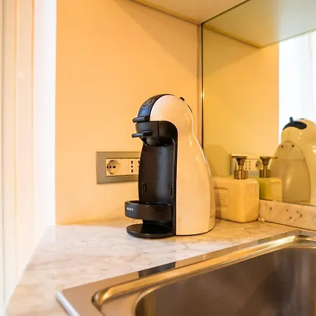 شقة Porta Romana Executive - Fast Wifi Metro